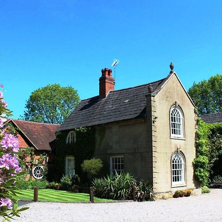 Old Rectory House, ريديتش المظهر الخارجي الصورة